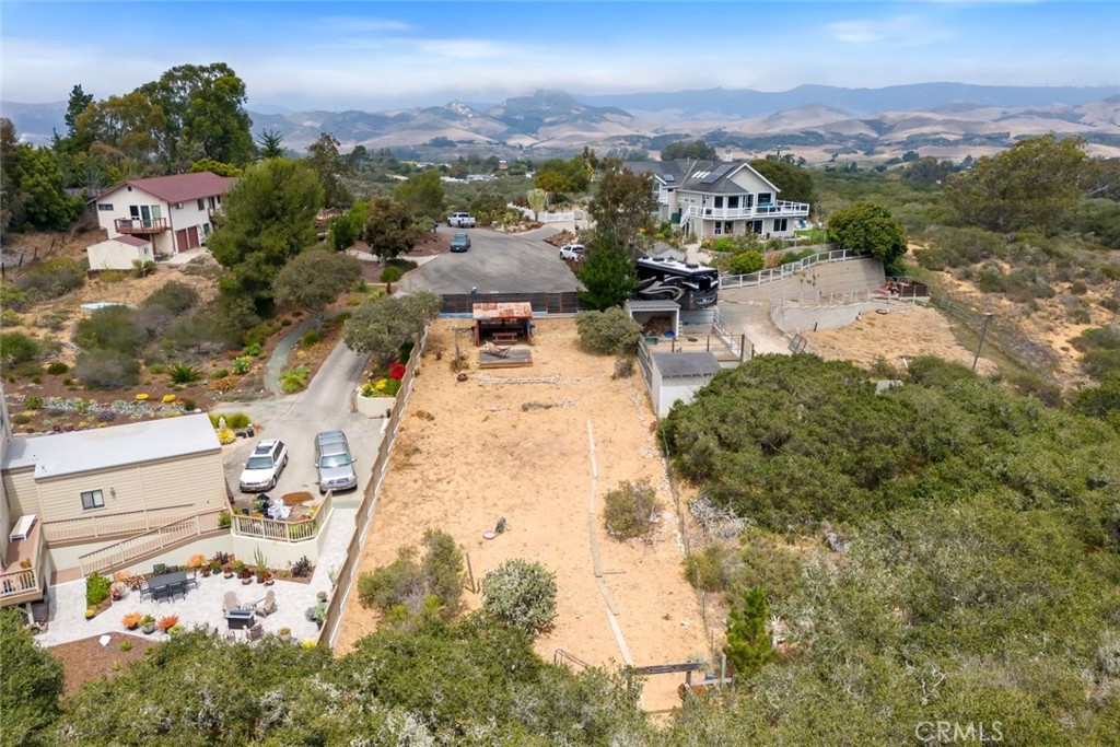 1550 Bayview Heights