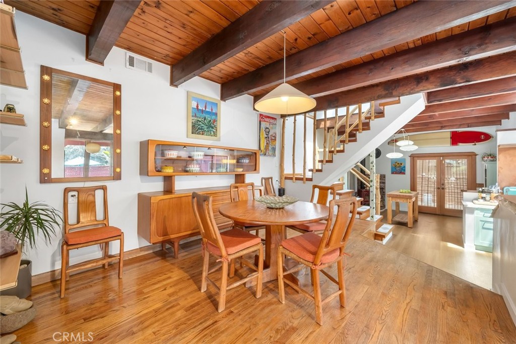 1550 Bayview Heights