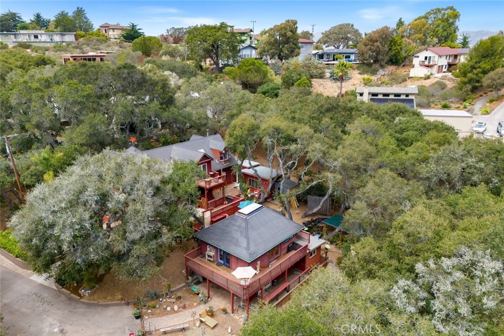 1550 Bayview Heights