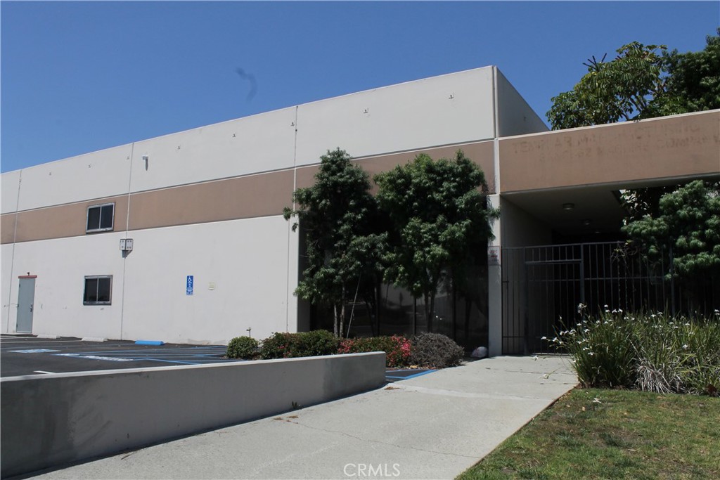 18737 S Reyes Avenue