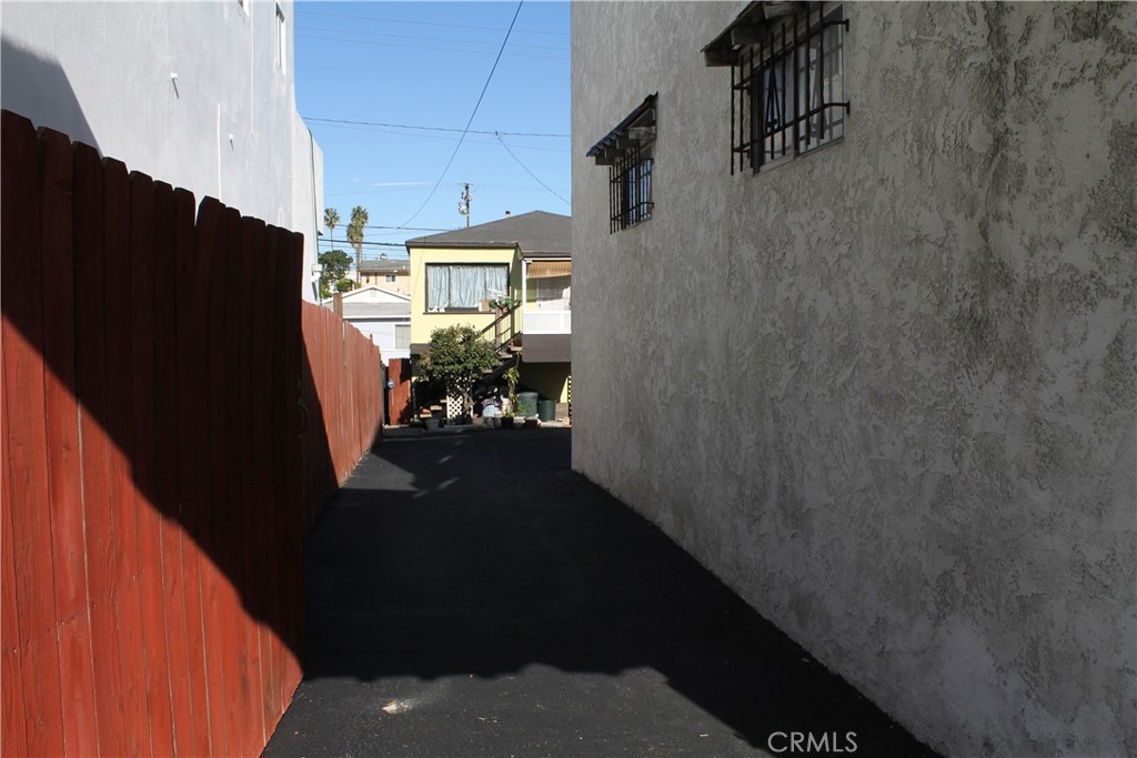 4541 Artesia