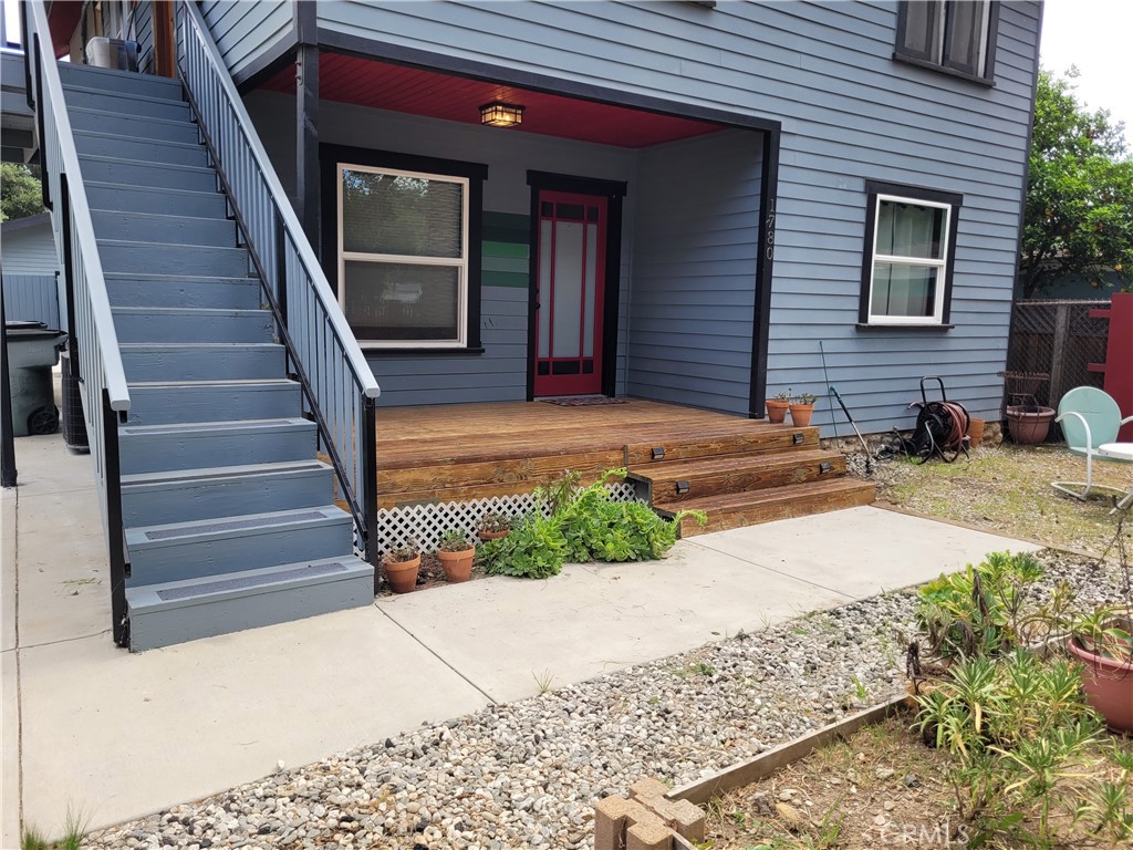 1780 N Summit