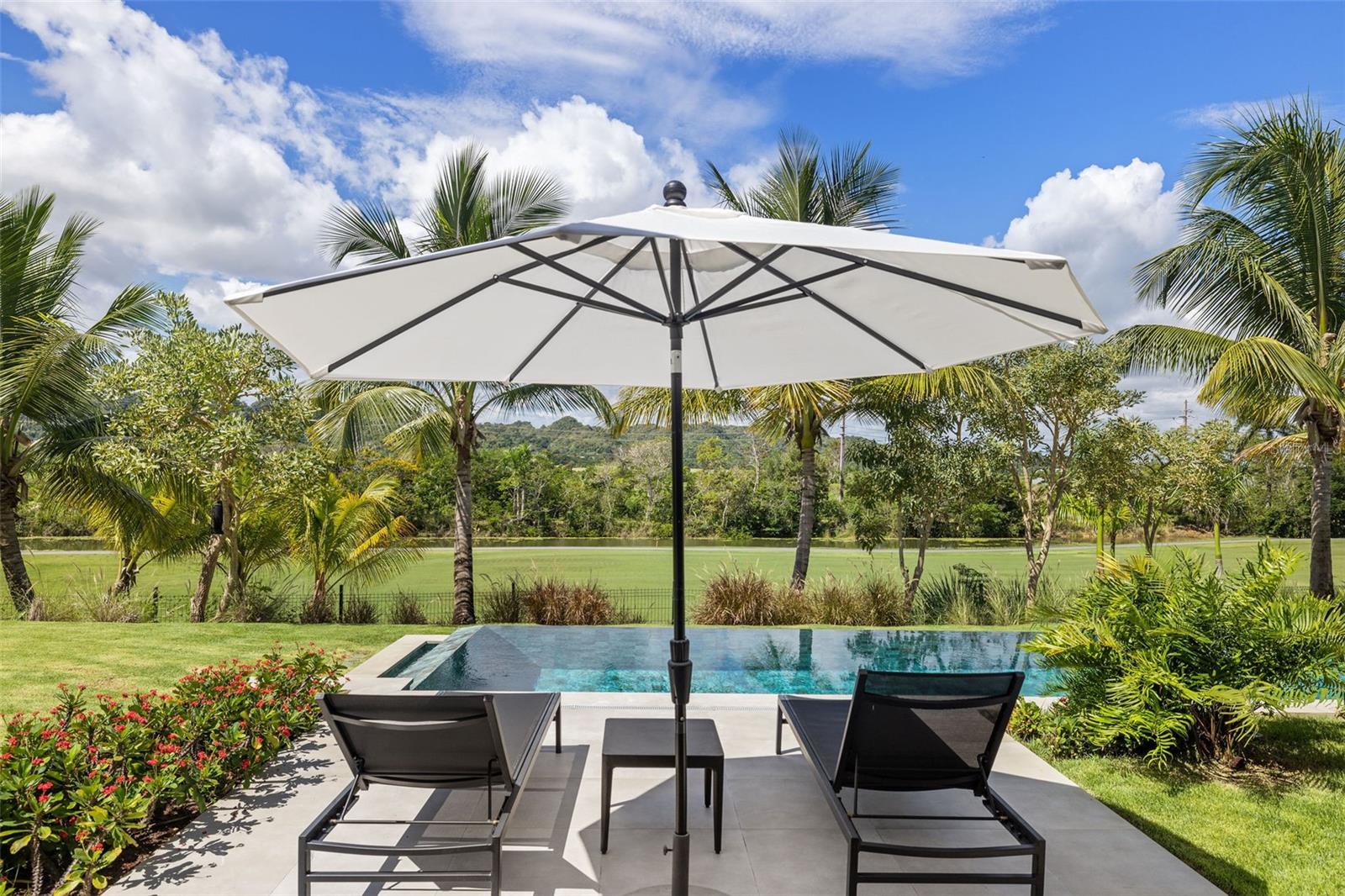 21 THE ENCLAVE RESIDENCES