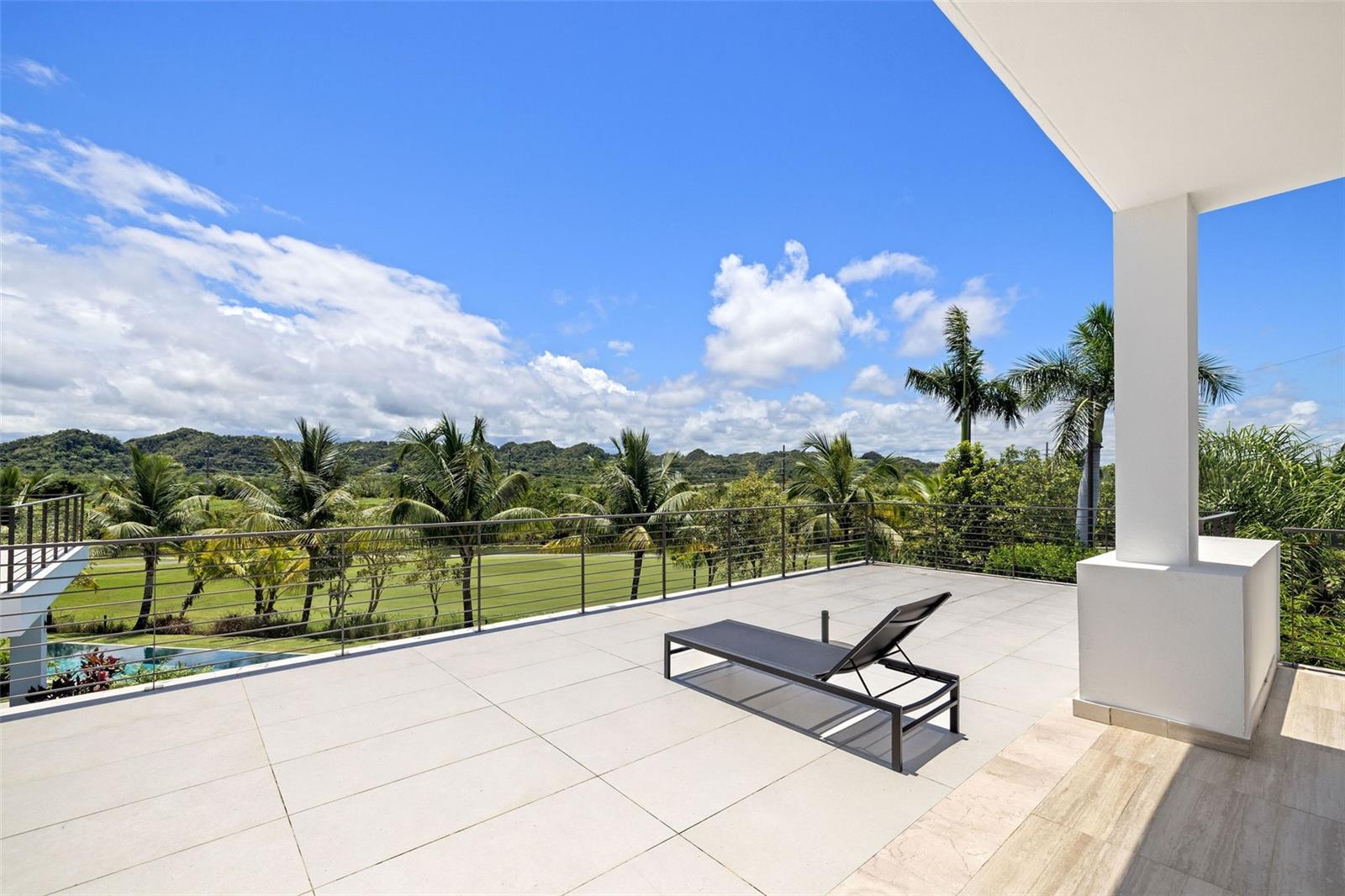 21 THE ENCLAVE RESIDENCES