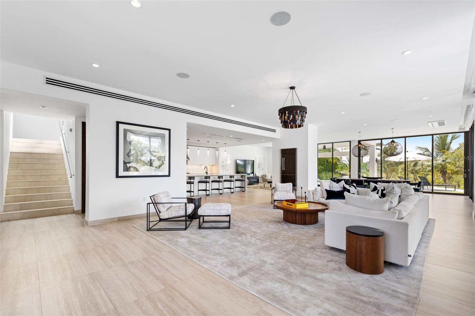 21 THE ENCLAVE RESIDENCES