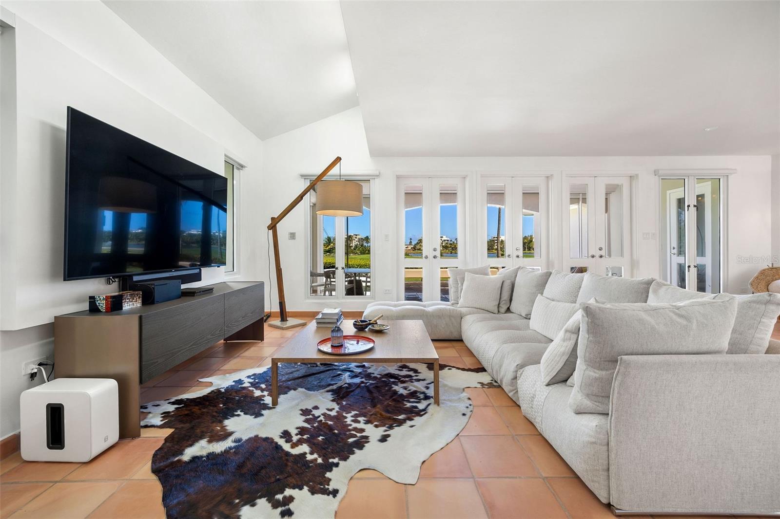 3 THE GREENS VILLAS AT DORADO BEACH