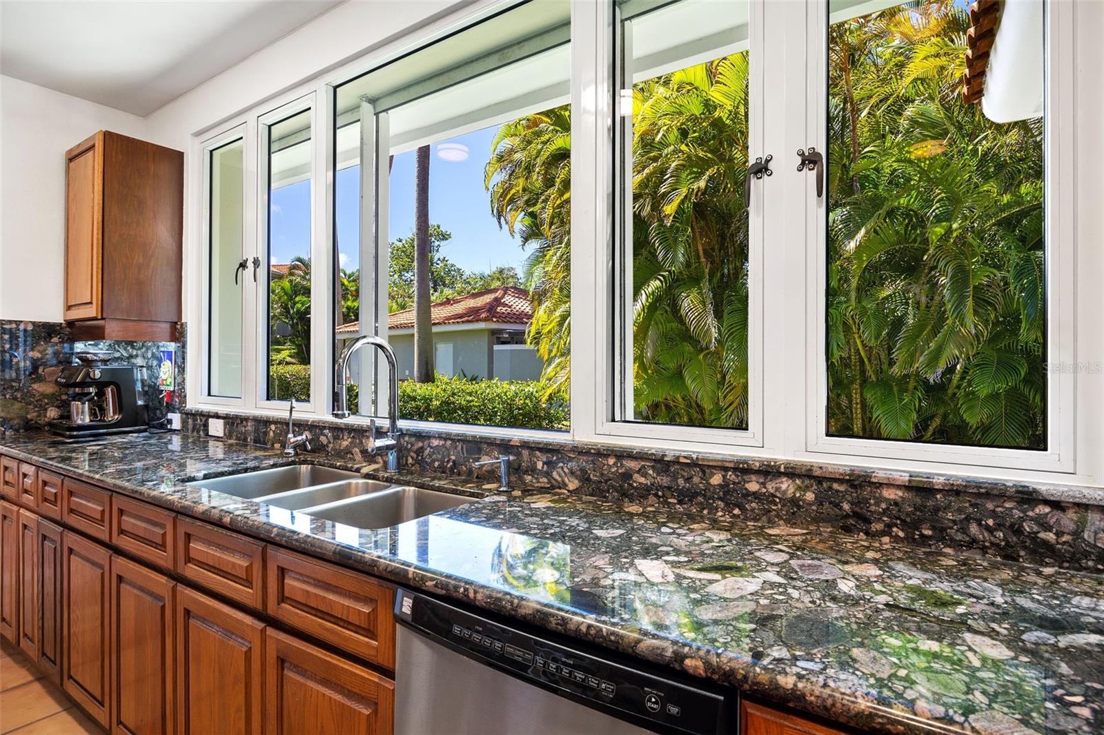 3 THE GREENS VILLAS AT DORADO BEACH