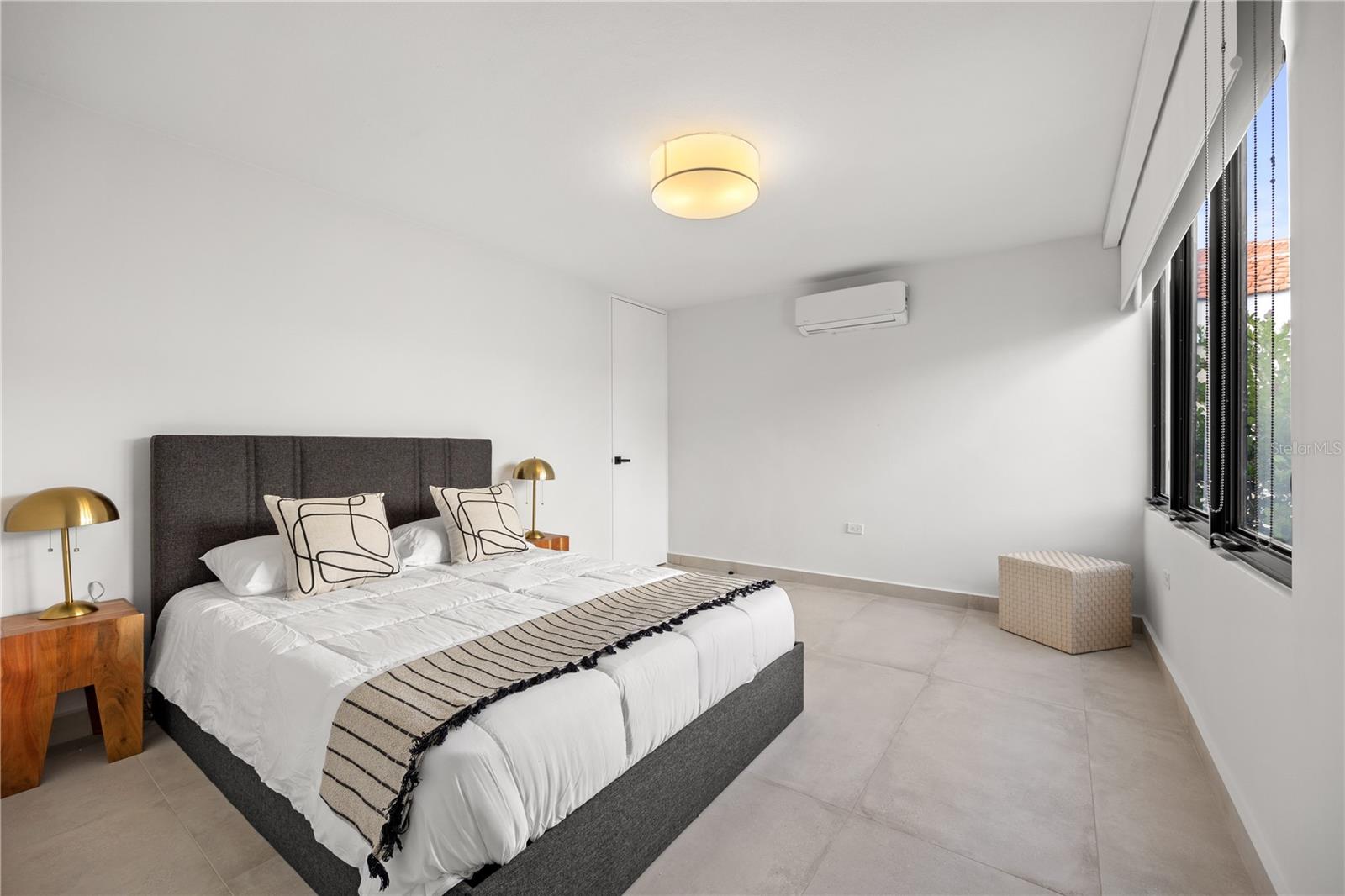 473 CAMINO DE LA VEGA SABANERA