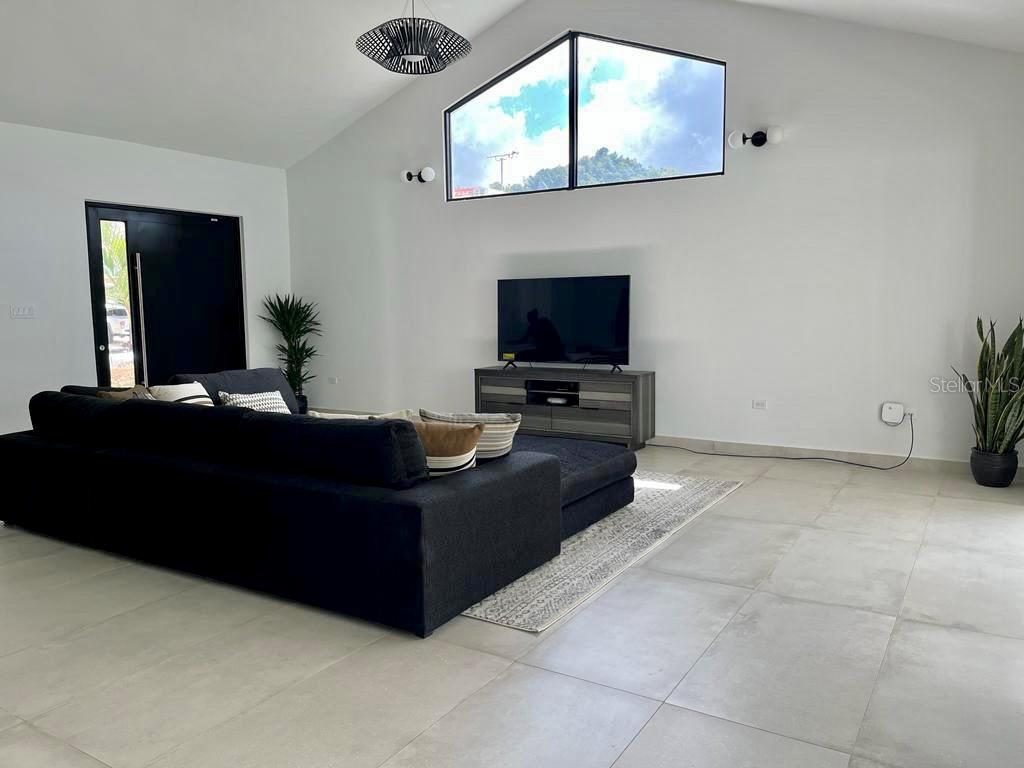 473 CAMINO DE LA VEGA SABANERA