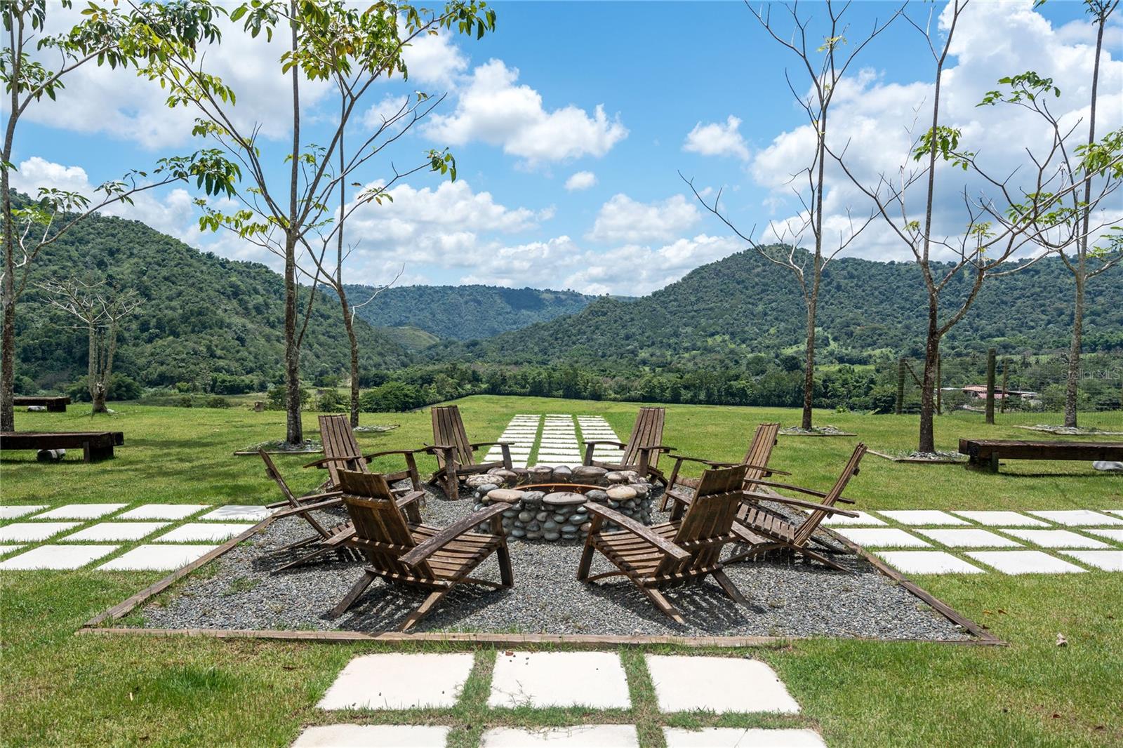 HACIENDA LA NUBE SR 567 KM 13.0