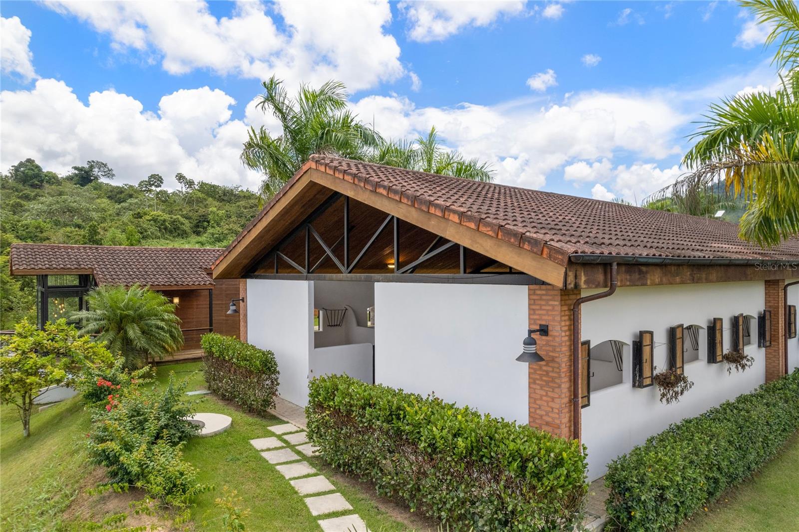 HACIENDA LA NUBE SR 567 KM 13.0