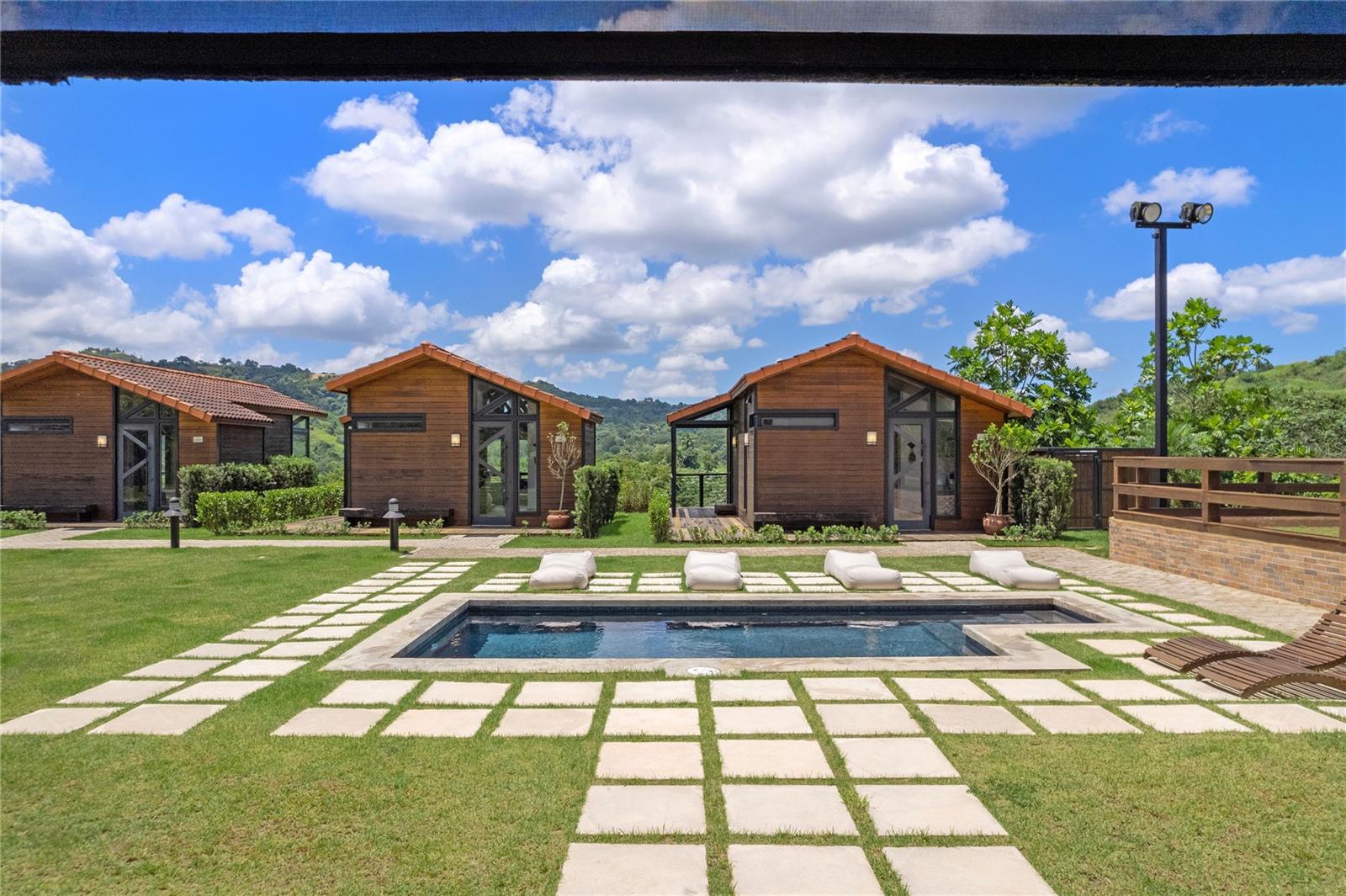 HACIENDA LA NUBE SR 567 KM 13.0