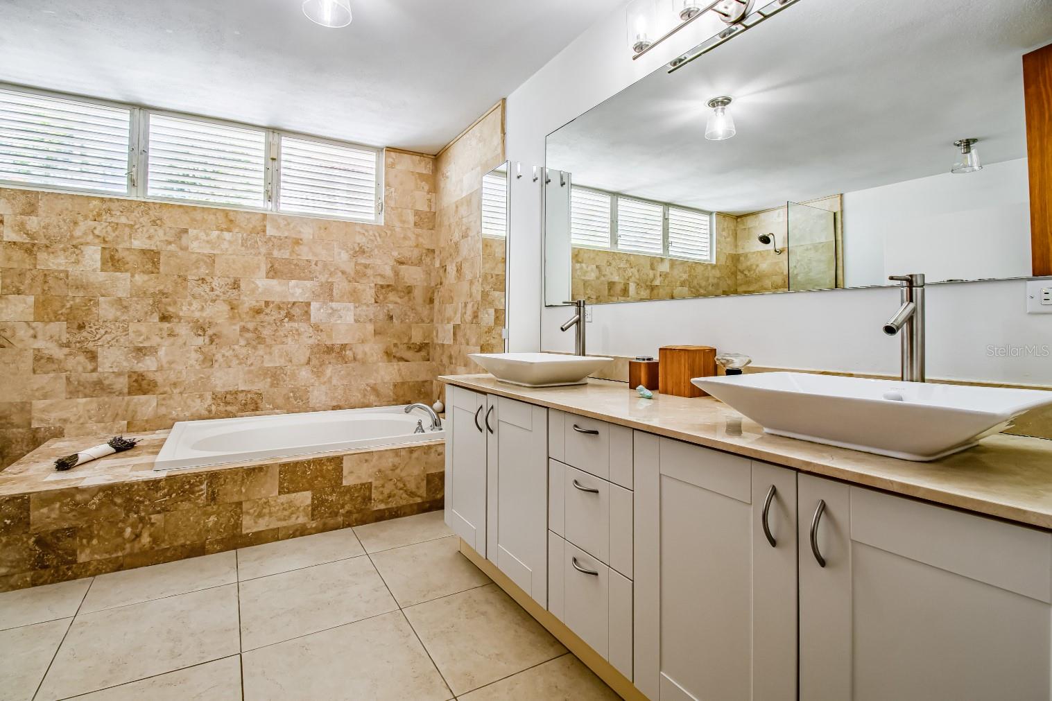 488 CAMINO DEL YUNQUE SABANERA