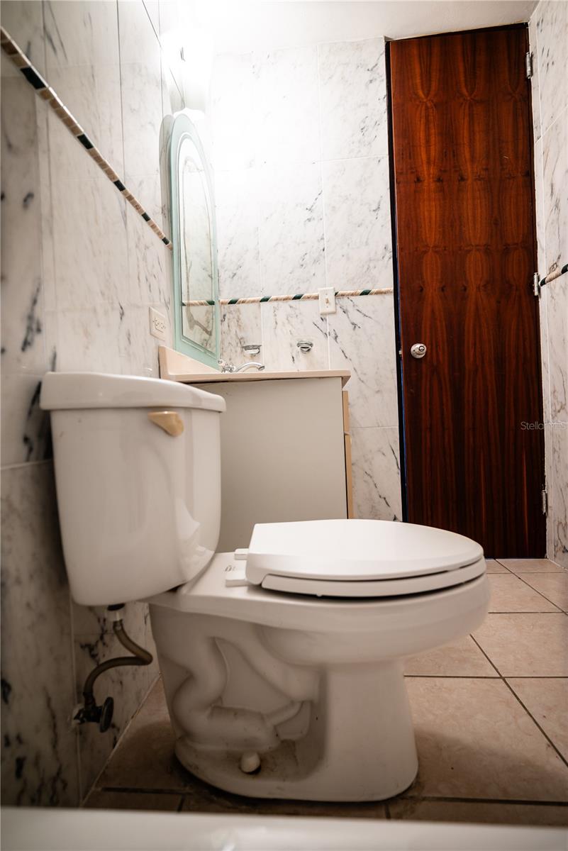 752 AV. ALEJANDRINO #503