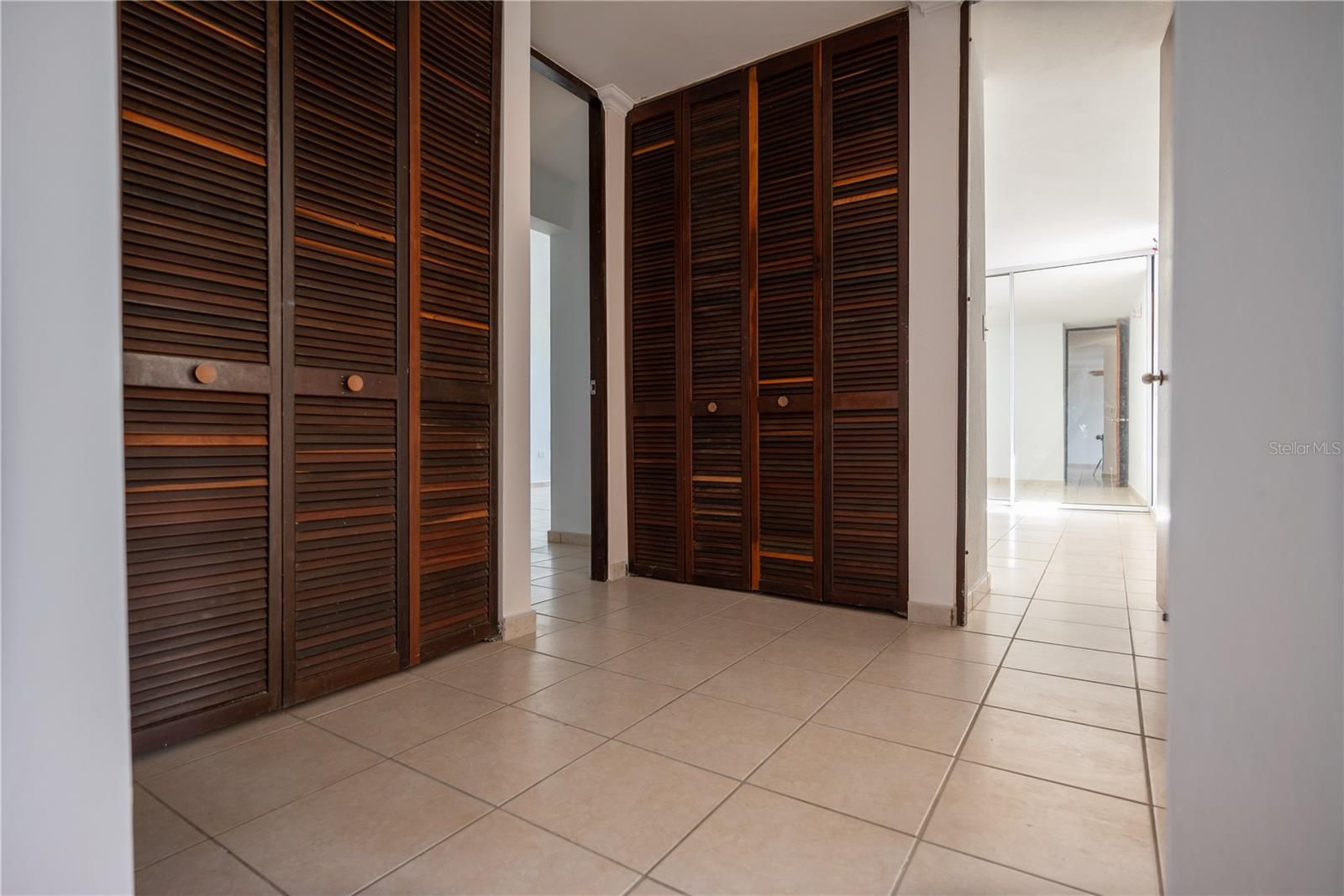 752 AV. ALEJANDRINO #503