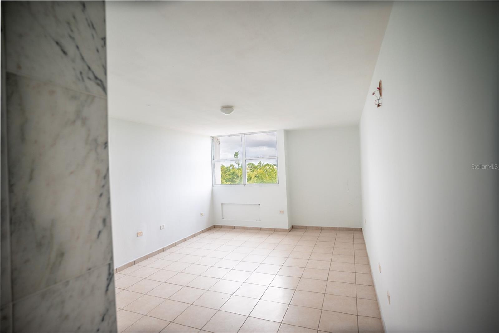 752 AV. ALEJANDRINO #503