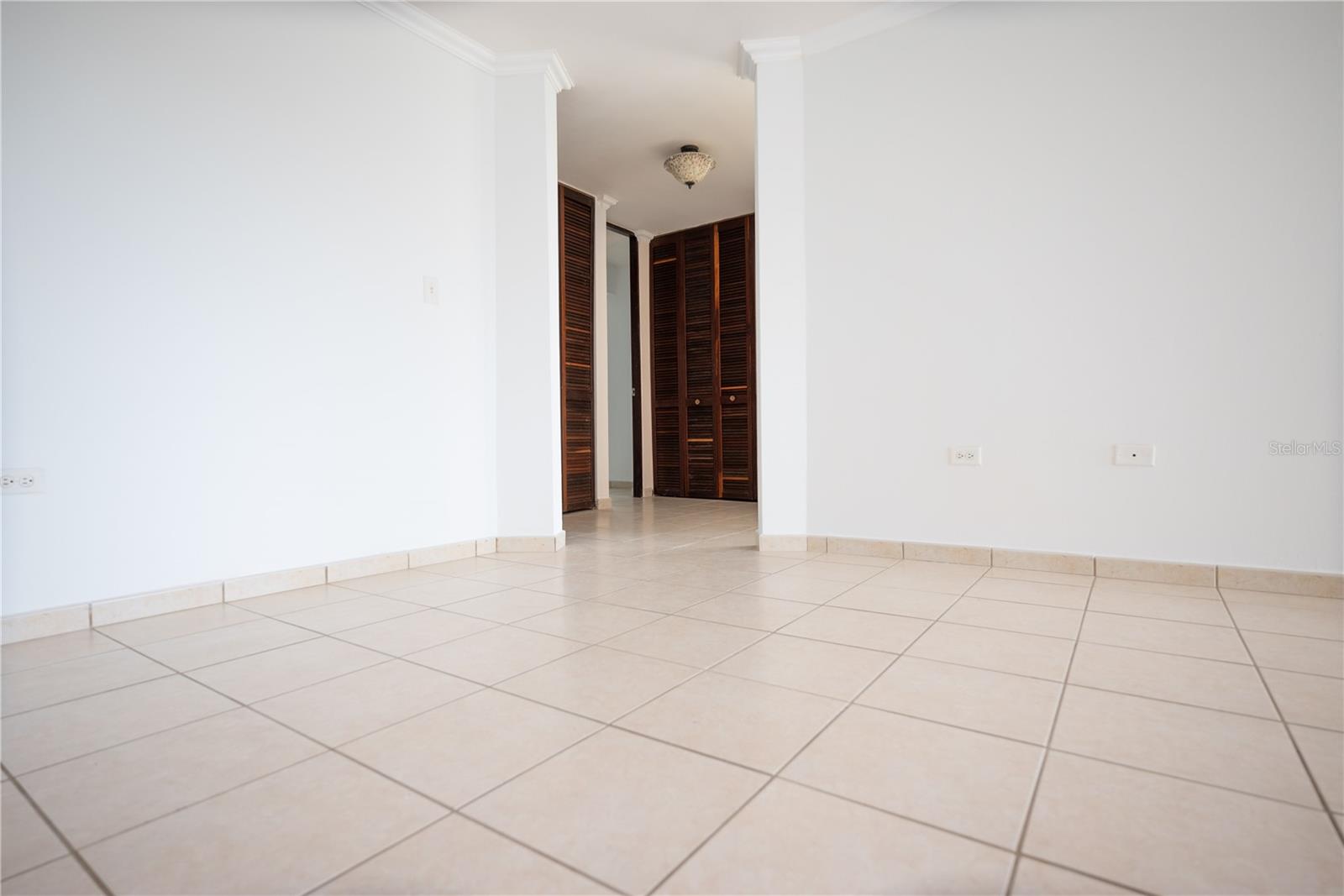 752 AV. ALEJANDRINO #503