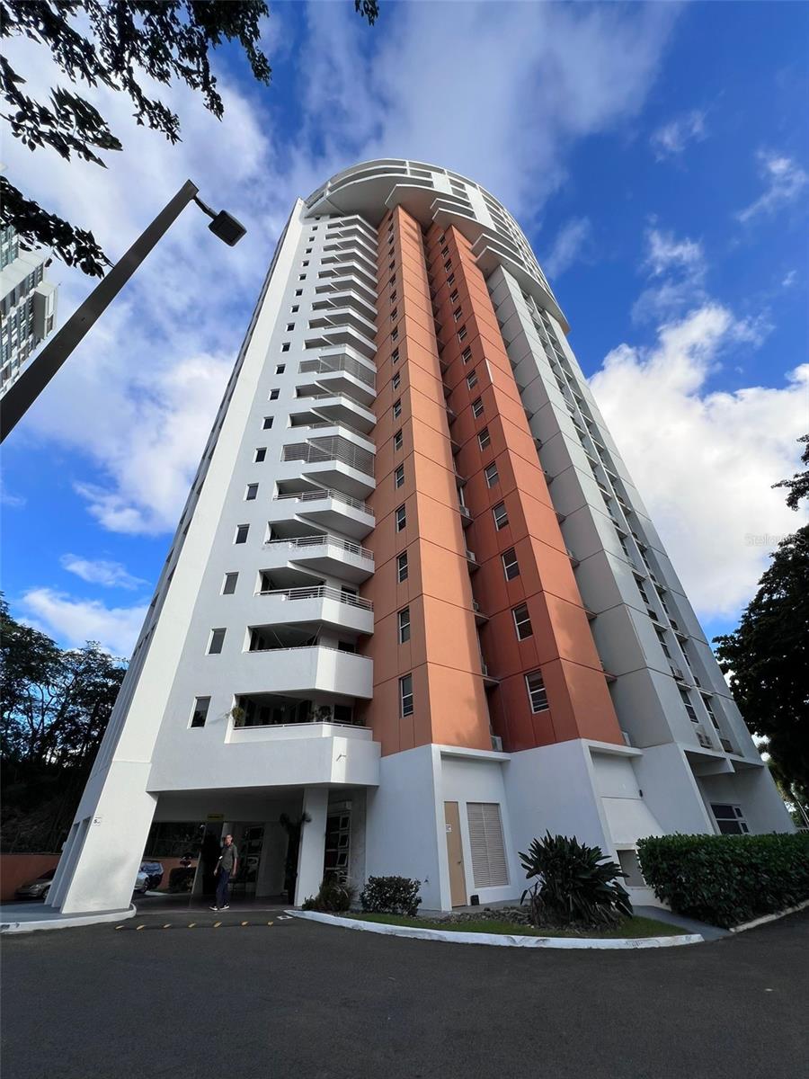 752 AV. ALEJANDRINO #503