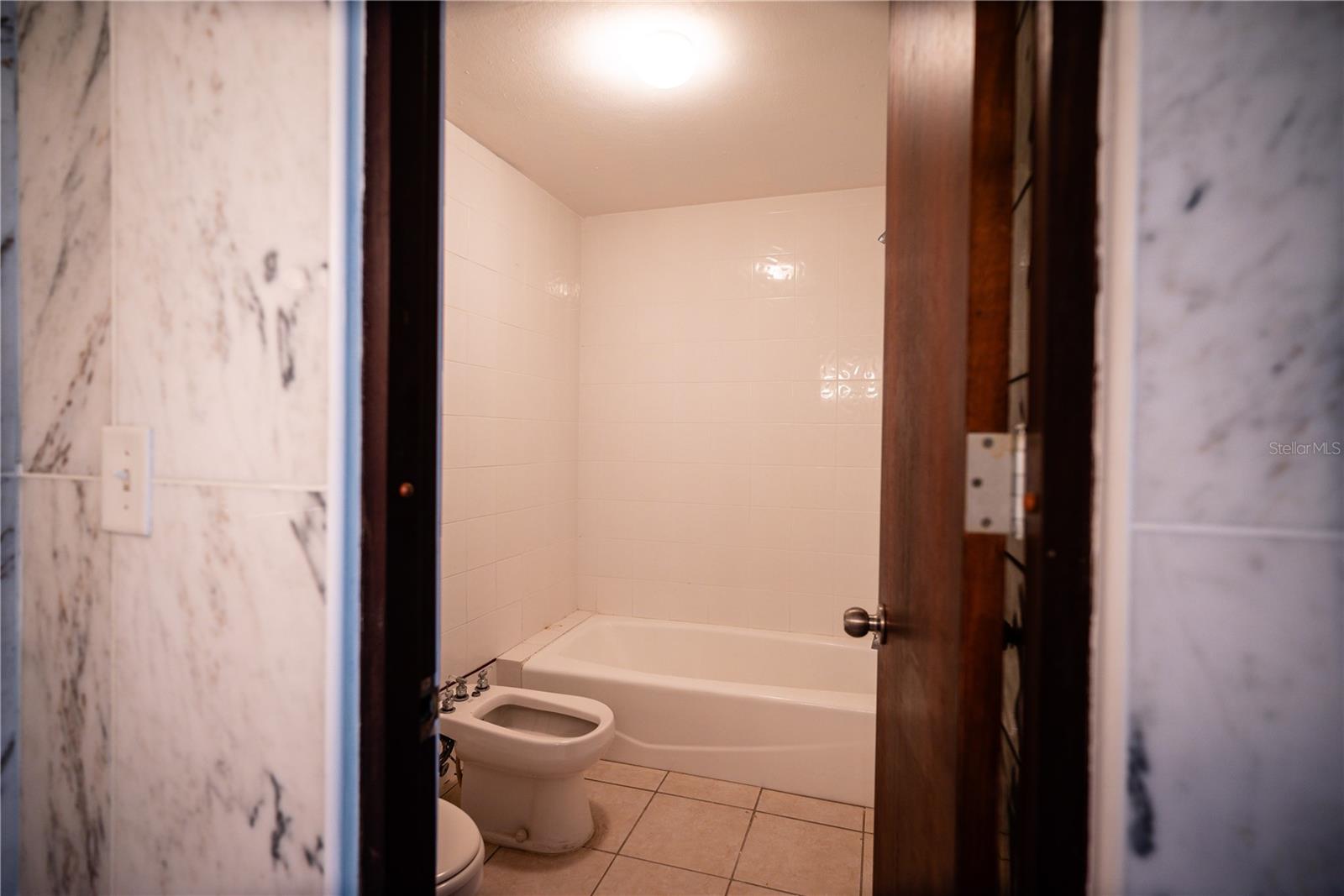 752 AV. ALEJANDRINO #503