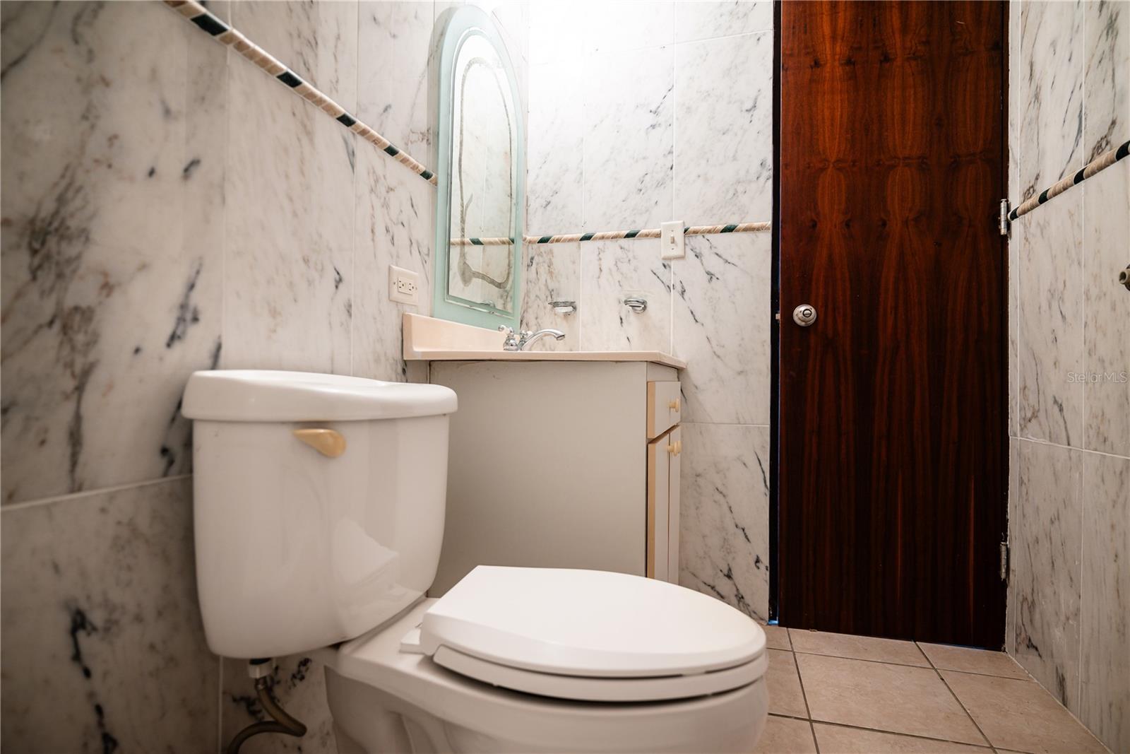 752 AV. ALEJANDRINO #503