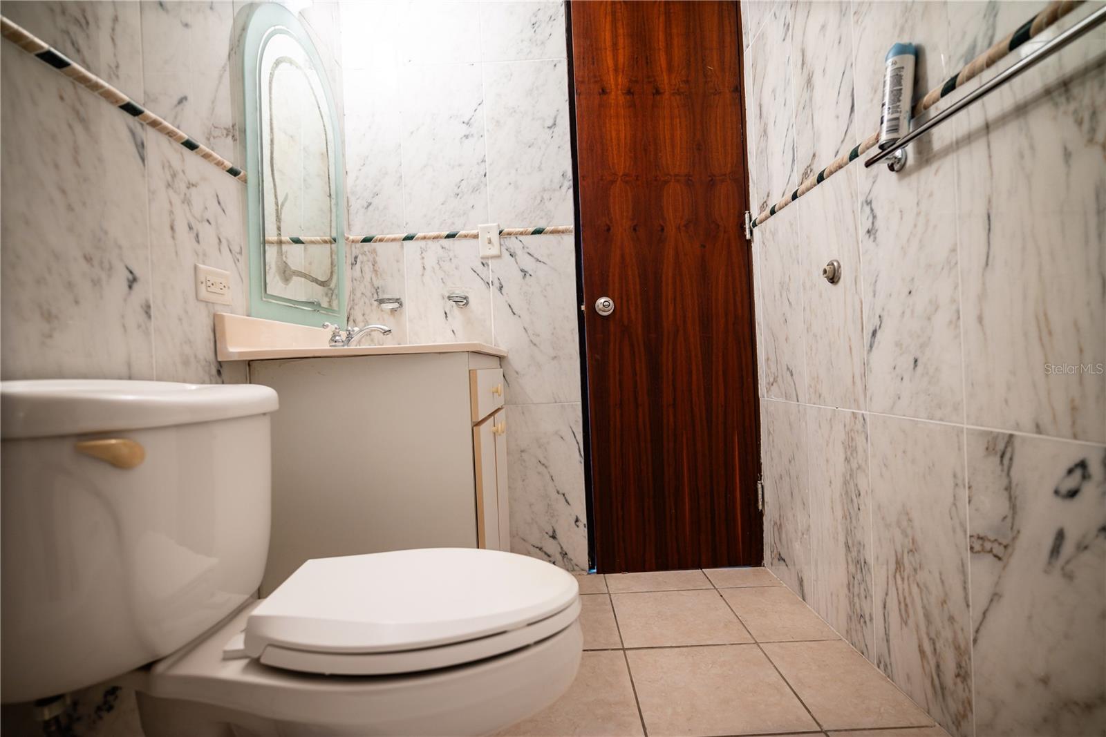 752 AV. ALEJANDRINO #503