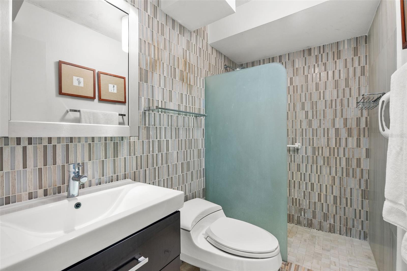 2 CALLE TAFT CONDOMINIO COSTA AZUL #10-B