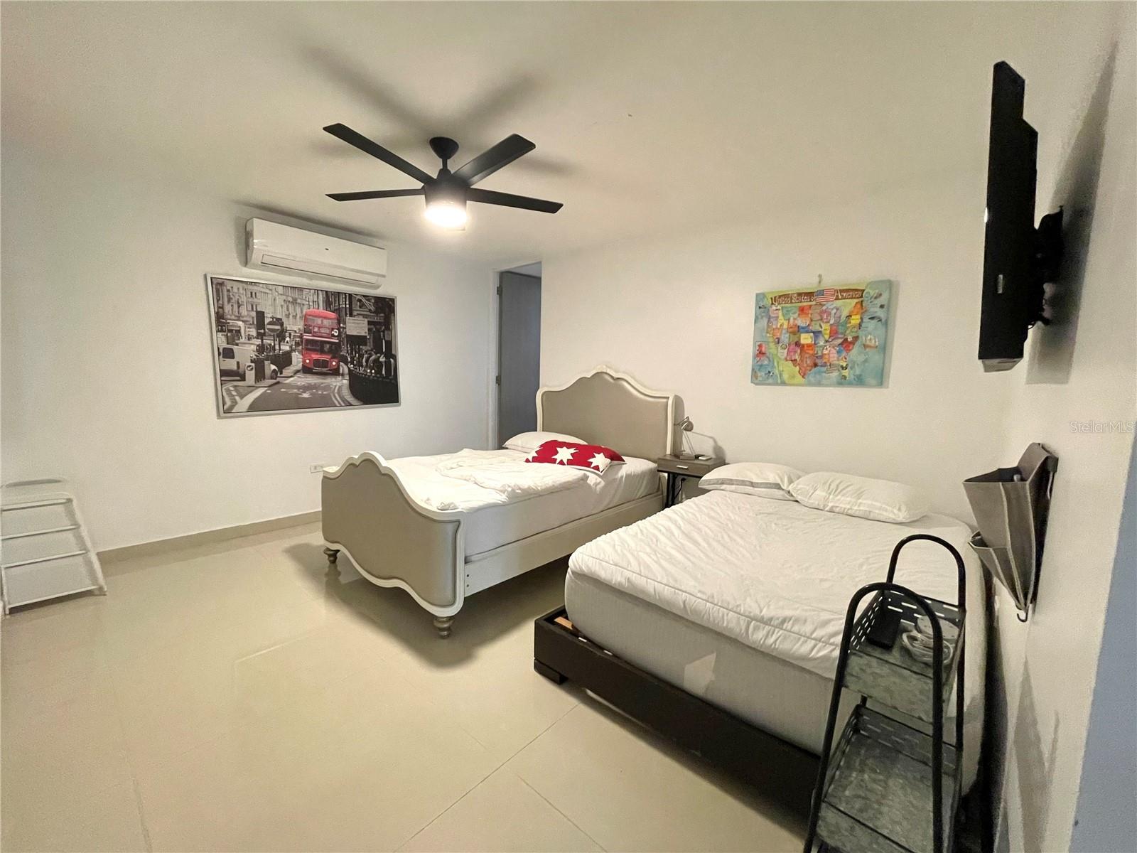 299 CAMINO LOS CEDROS SABANERA