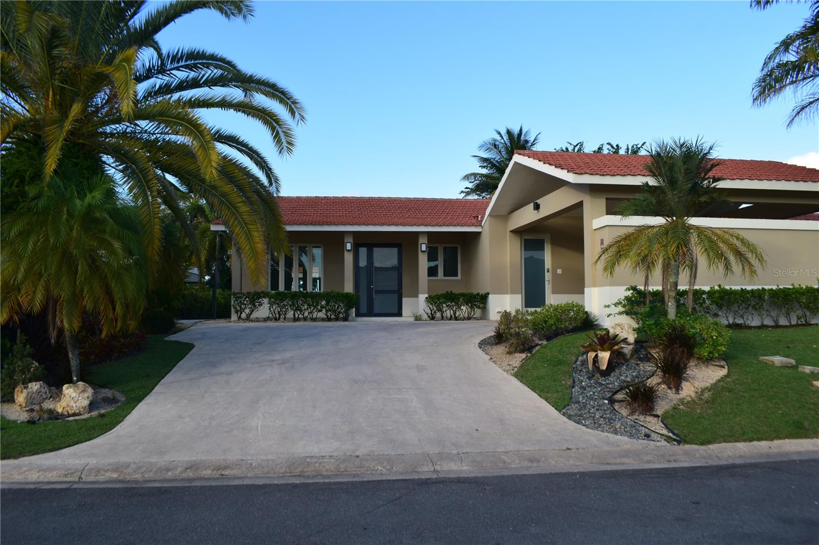 209 CAMINO DE LOS AUSUBOS