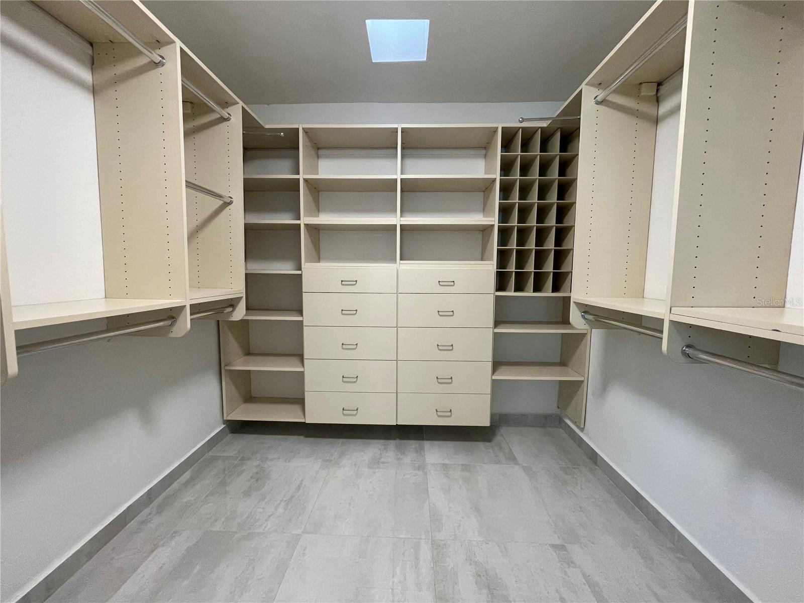 209 CAMINO DE LOS AUSUBOS