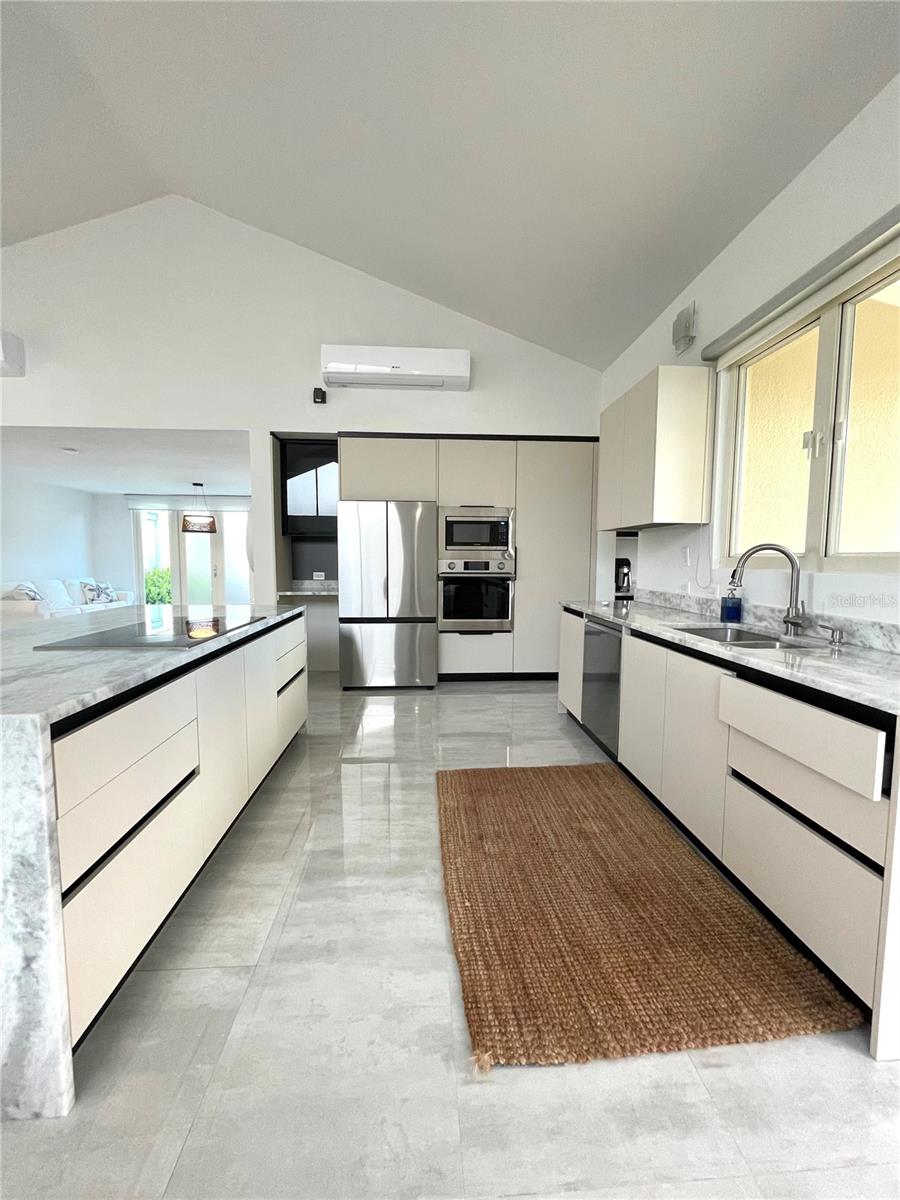 209 CAMINO DE LOS AUSUBOS