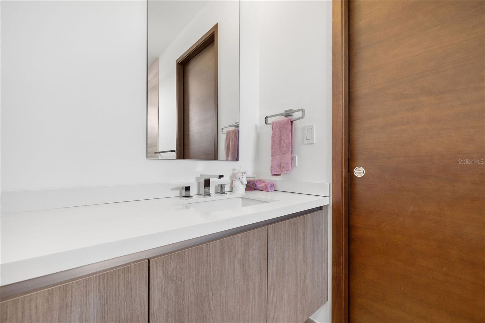 21 THE ENCLAVE RESIDENCES