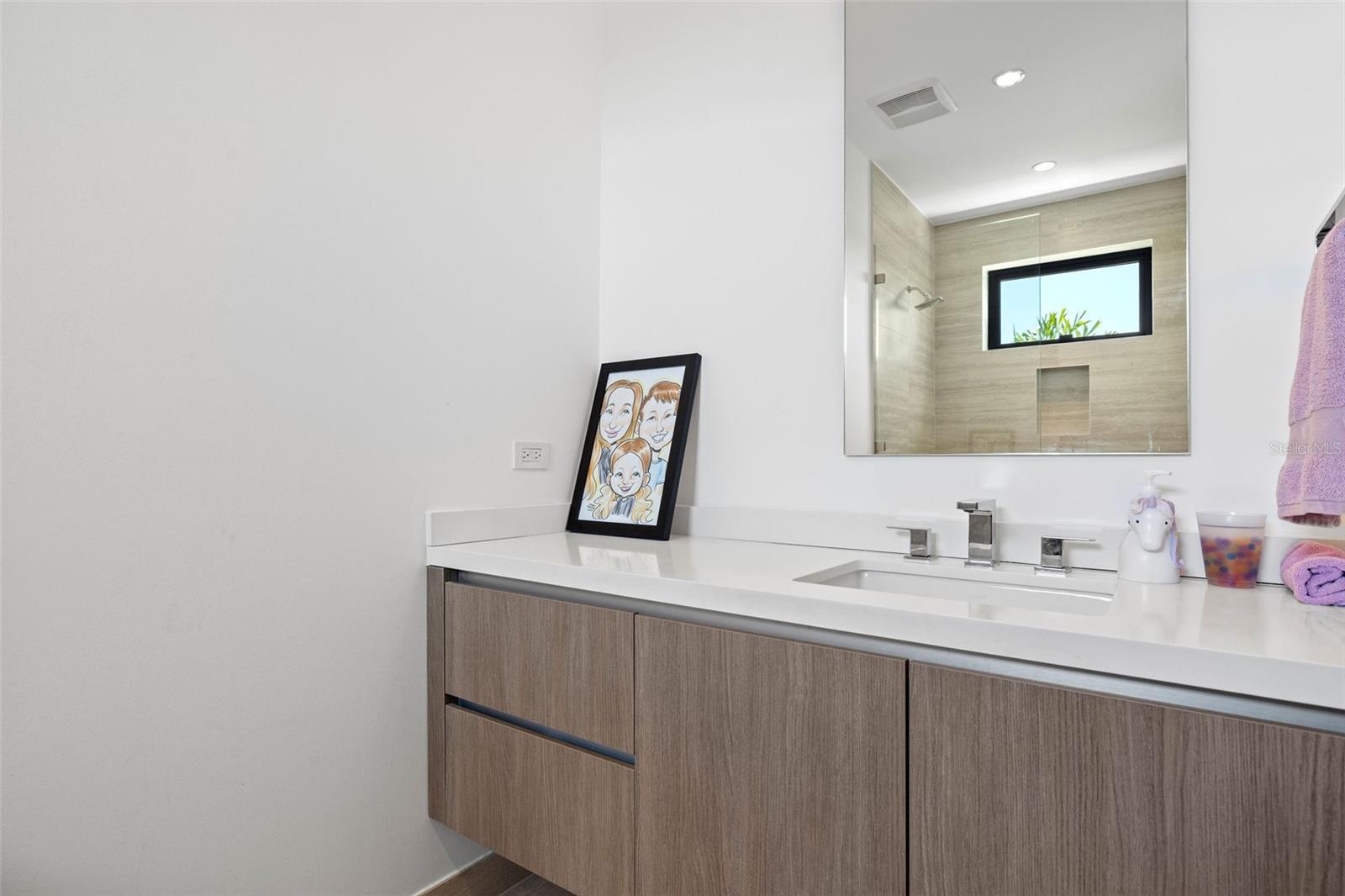 21 THE ENCLAVE RESIDENCES