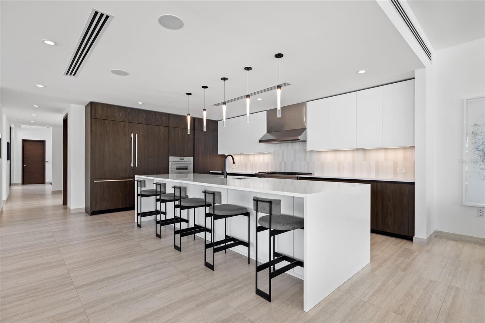 21 THE ENCLAVE RESIDENCES