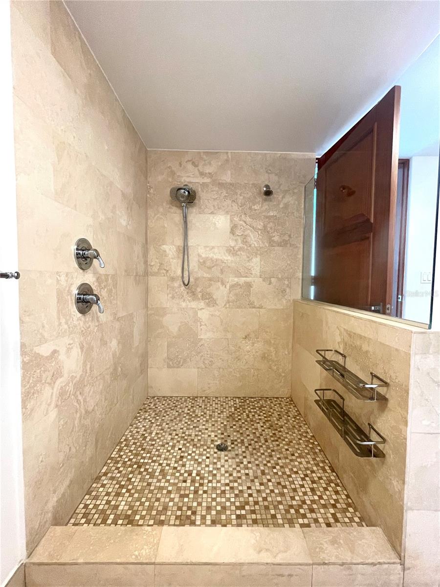 562 CAMINO DE TORTUGUERO SABANERA