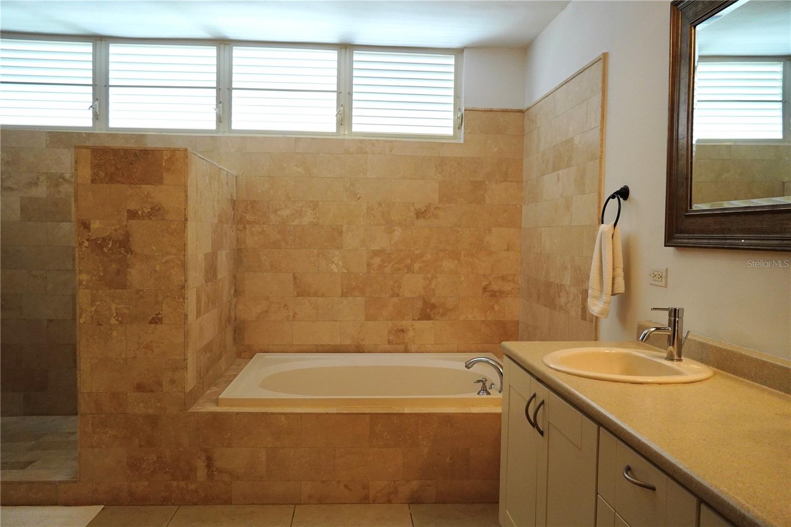 451 CAMINO GUAJATACA SABANERA