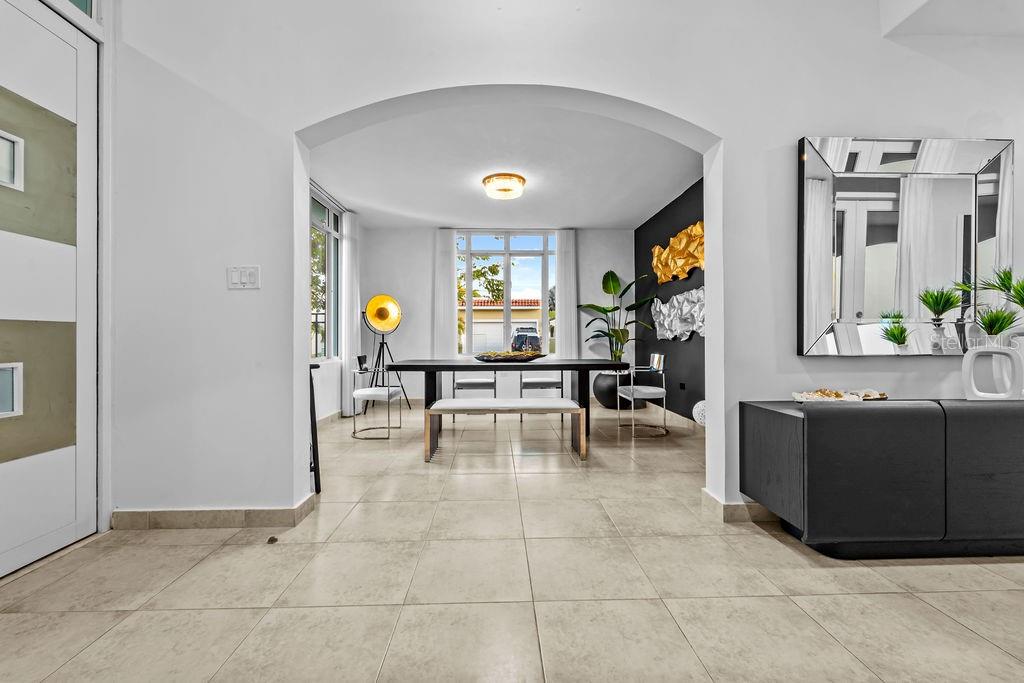 26 TURQUOISE TREASURE POINT