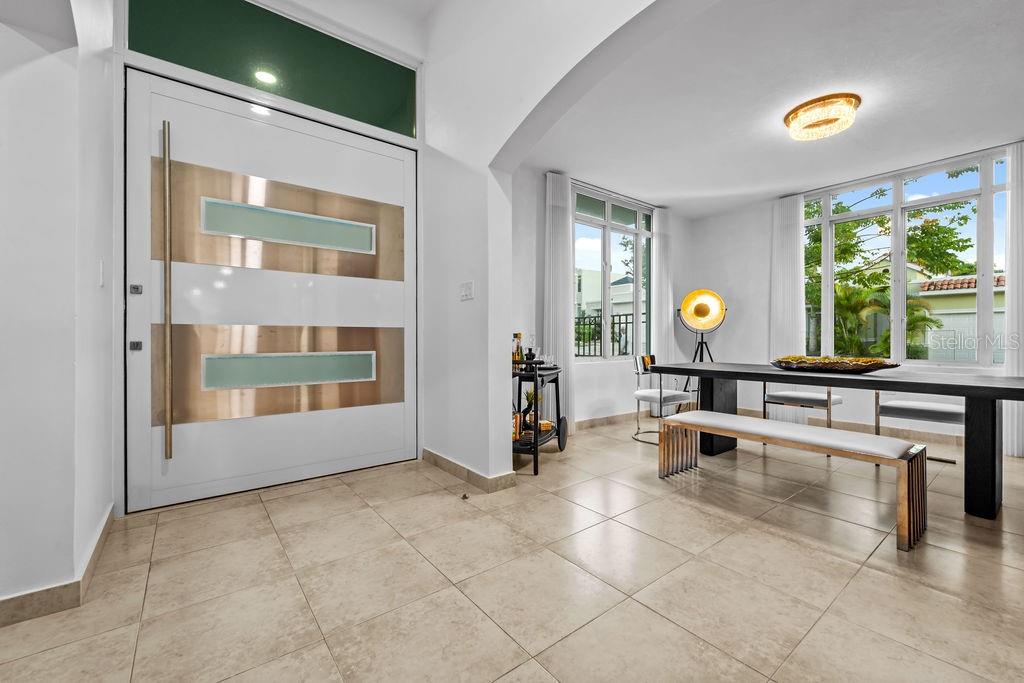 26 TURQUOISE TREASURE POINT