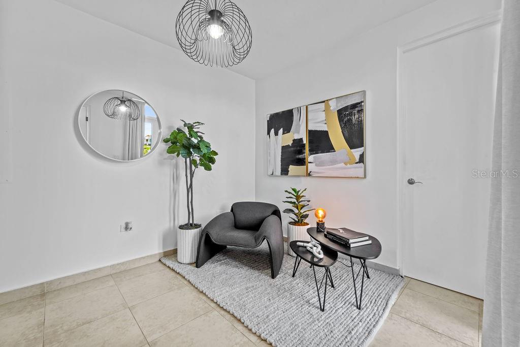 26 TURQUOISE TREASURE POINT