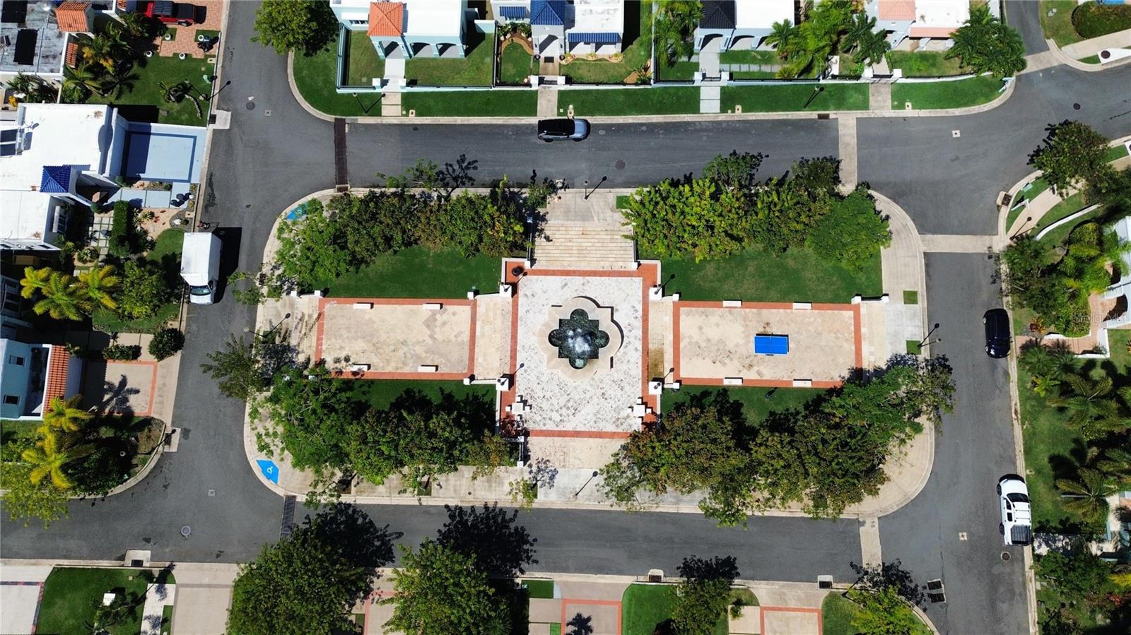 26 TURQUOISE TREASURE POINT