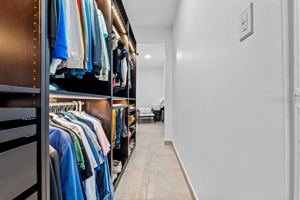 26 TURQUOISE TREASURE POINT