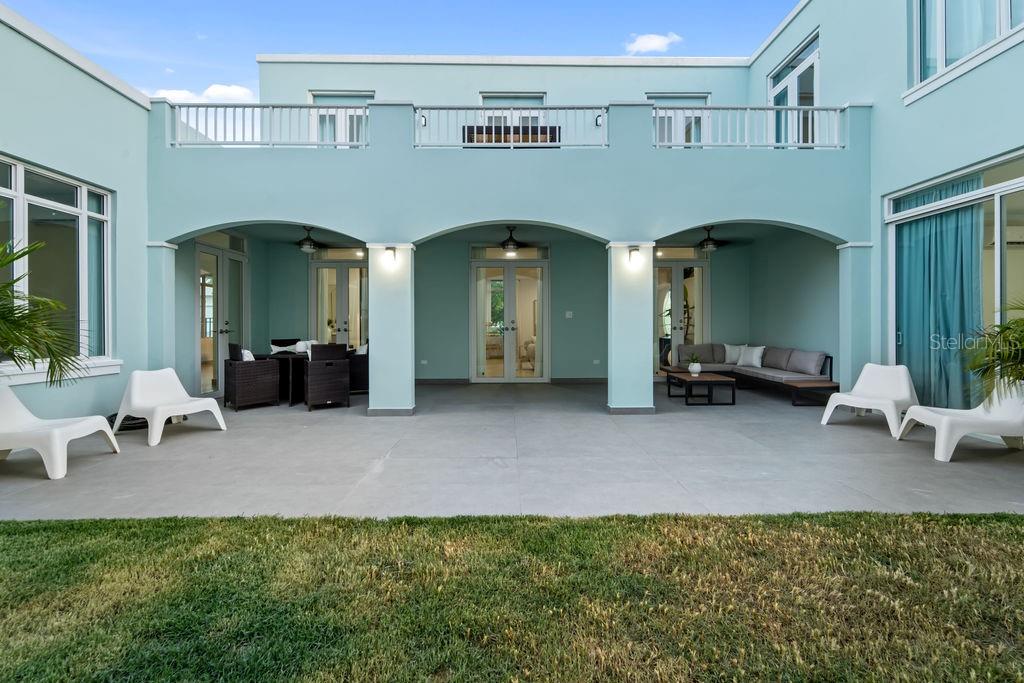 26 TURQUOISE TREASURE POINT