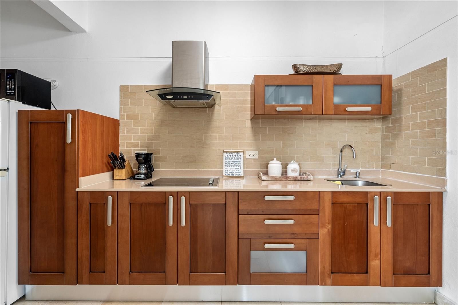 Carr. 648 KM 1.2 MAR CHIQUITA WARD VISTA AL MAR STREET #4-AA