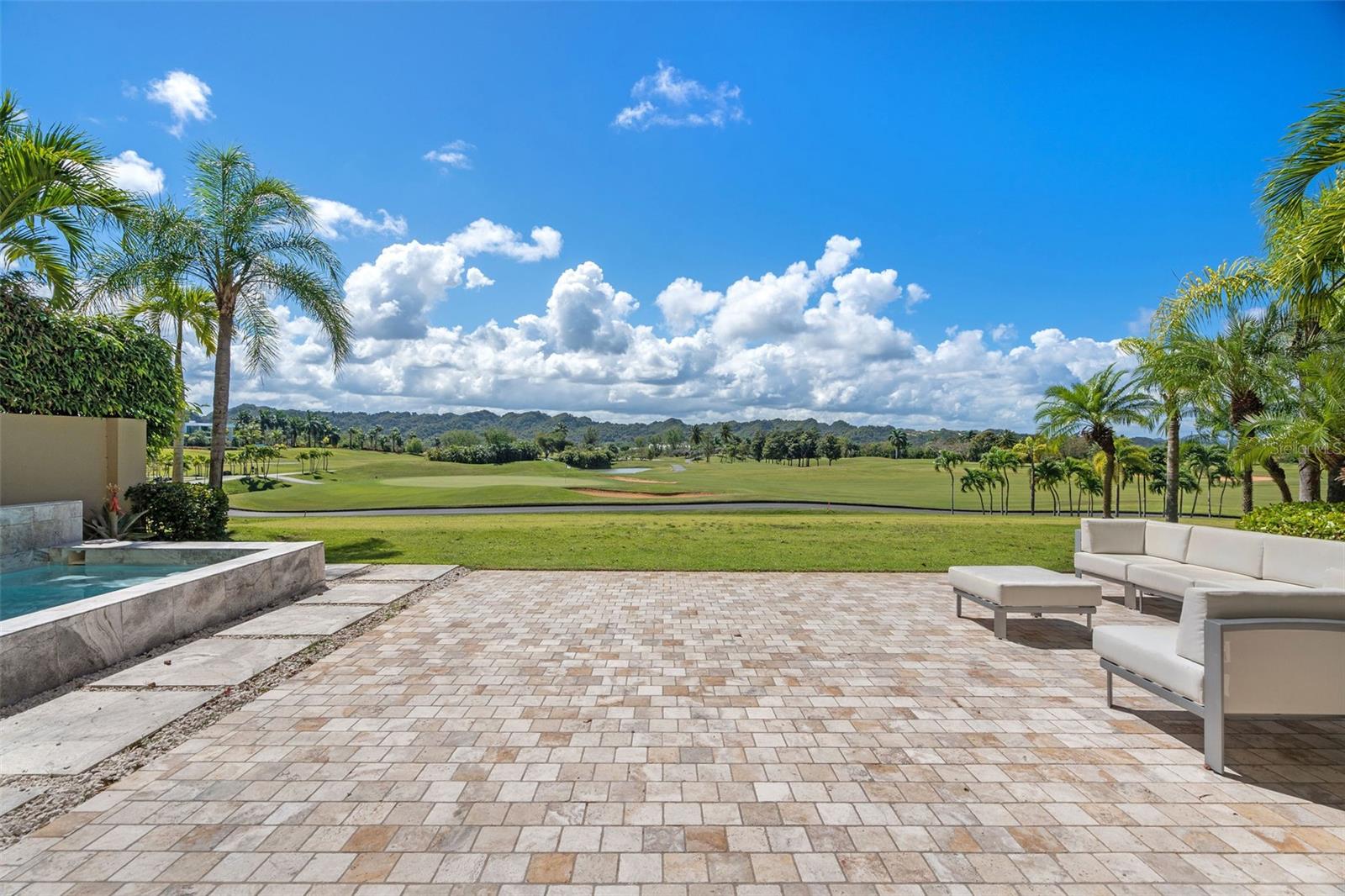 106 PLANTATION VILLAGE 3 #106