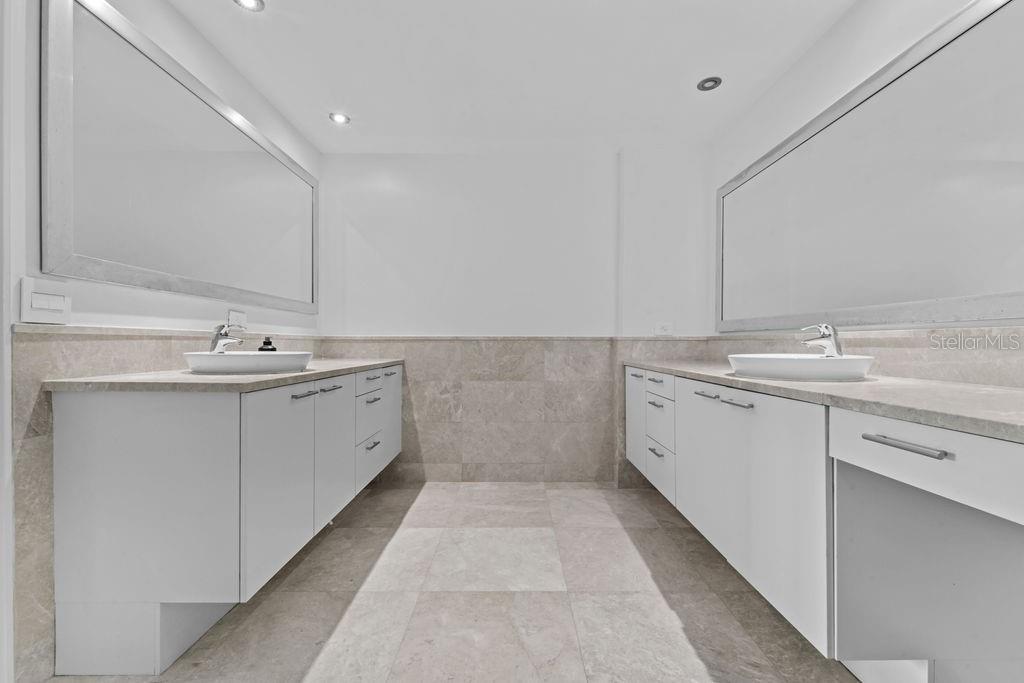 555 MONSERRATE ST #503