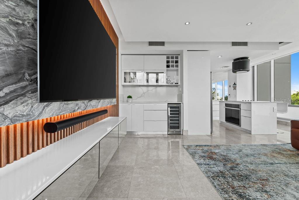 555 MONSERRATE ST #503