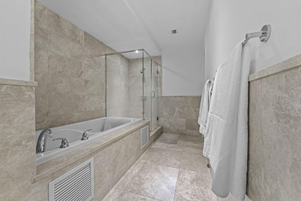 555 MONSERRATE ST #503