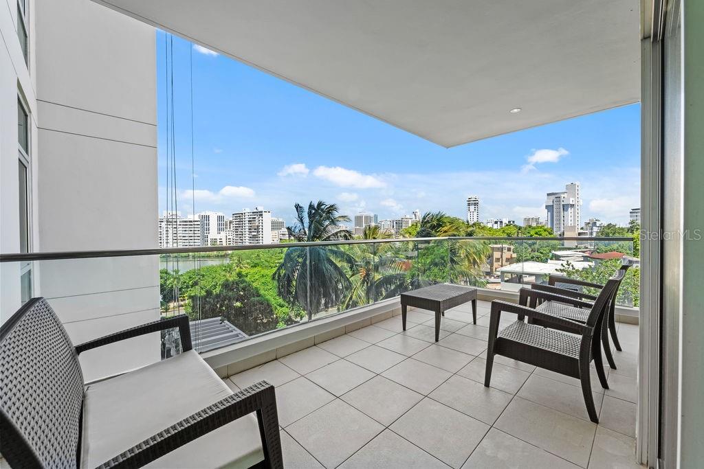 555 MONSERRATE ST #503