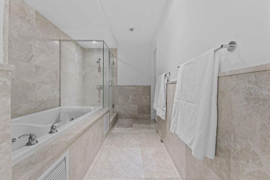 555 MONSERRATE ST #503