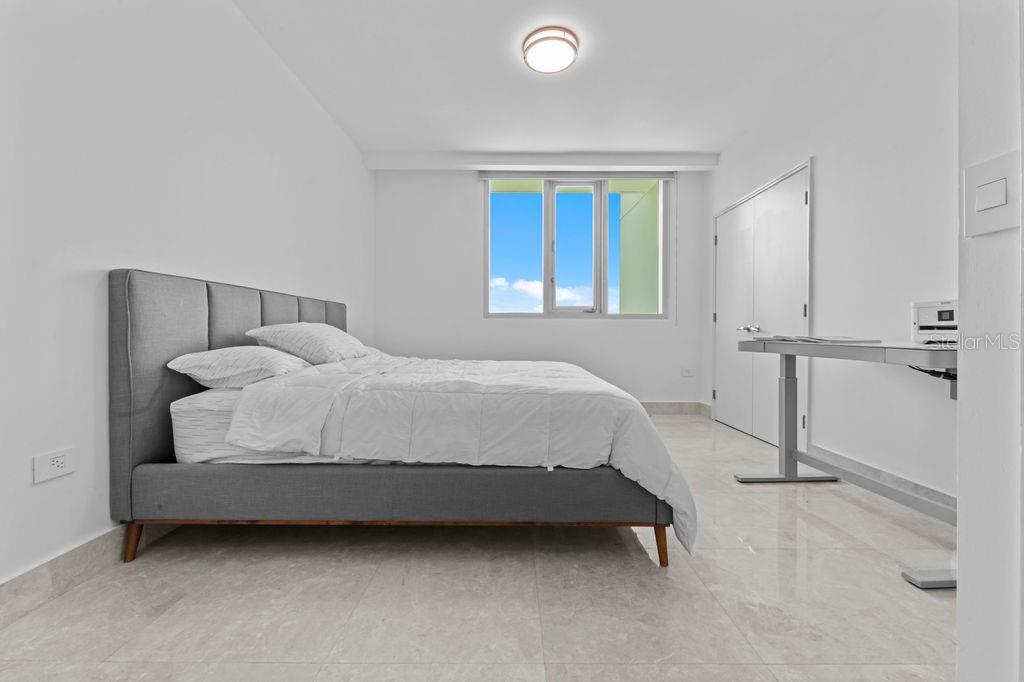 555 MONSERRATE ST #503