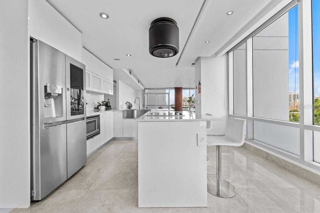 555 MONSERRATE ST #503